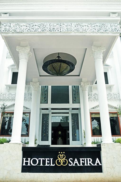 Hotel Safira Magelang Exterior photo